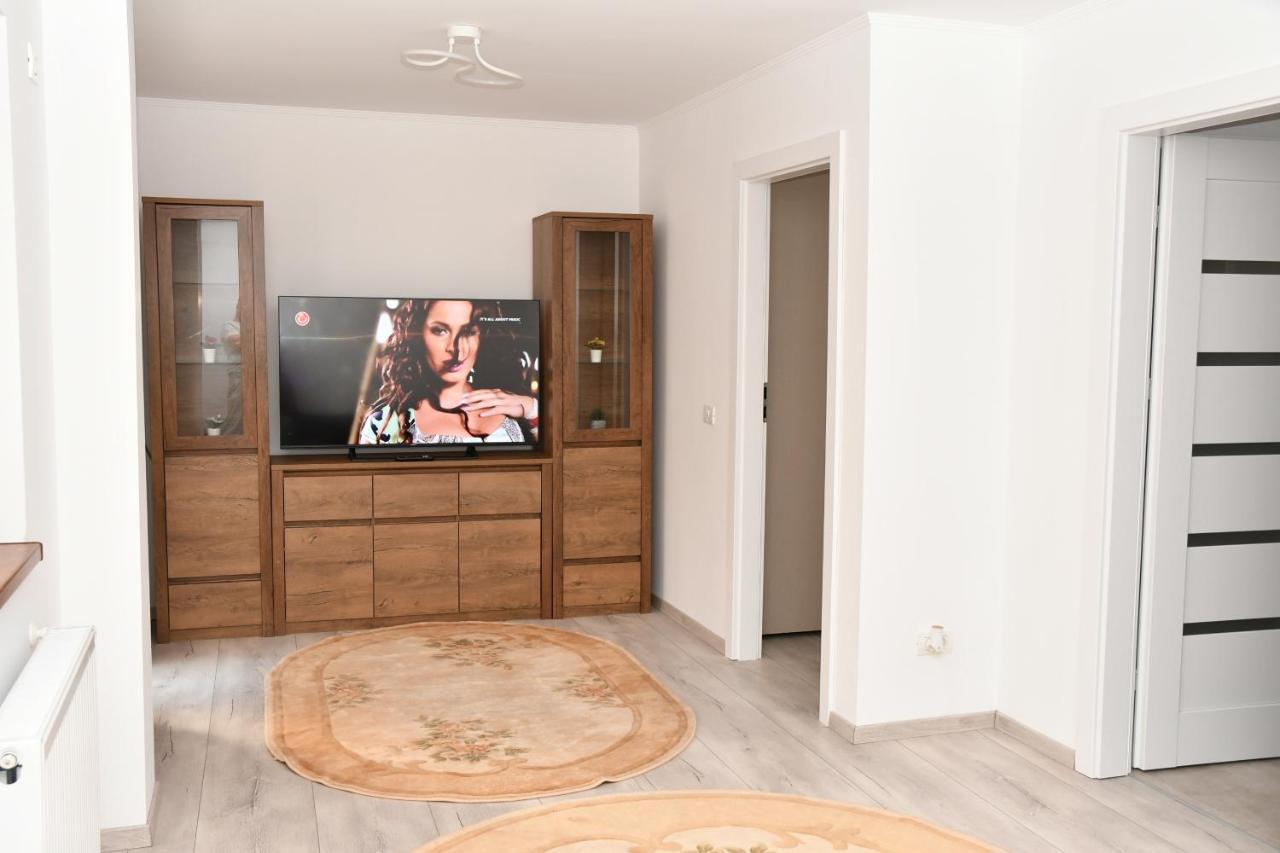 شقة Toporasi Apartament كرايوفا المظهر الخارجي الصورة