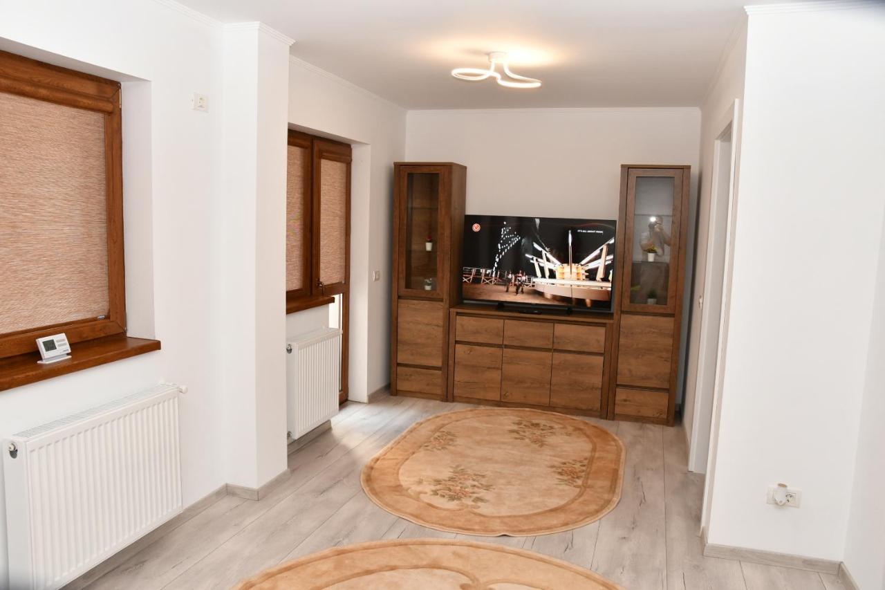 شقة Toporasi Apartament كرايوفا المظهر الخارجي الصورة