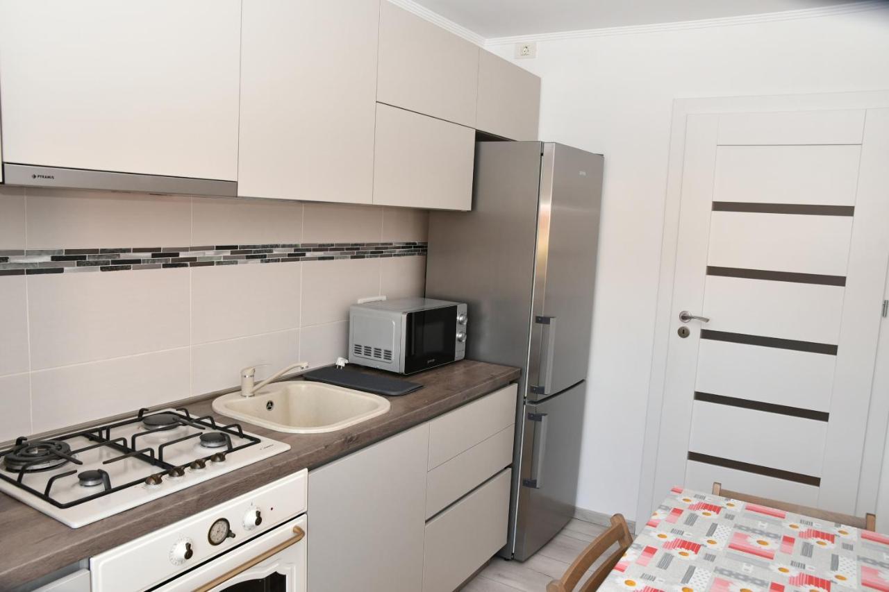 شقة Toporasi Apartament كرايوفا المظهر الخارجي الصورة
